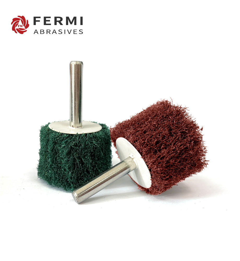 Non Woven Mounted Flap Wheel with Shaft for Grinding and Polishing